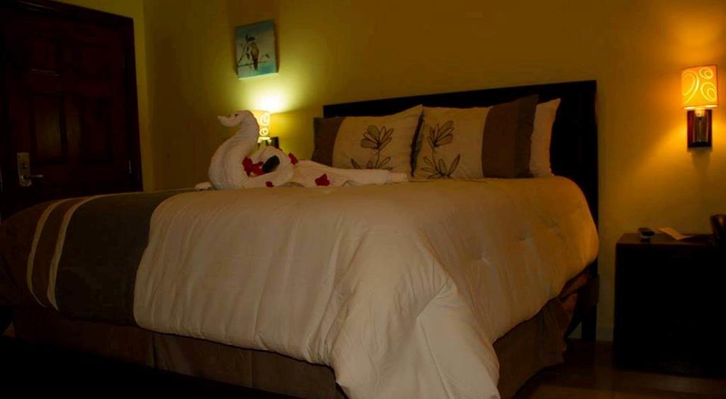 ดอนเวย์ อะ จาไมก้า สไตล์ วิลเลจ Hotel มอนเทโกเบย์ ภายนอก รูปภาพ